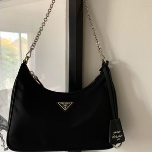 Prada Re-edition 2005 bag BLACK